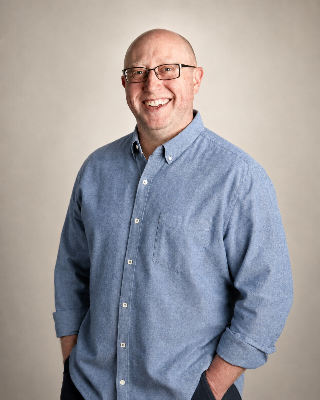 Mike Gold_casual_pockets